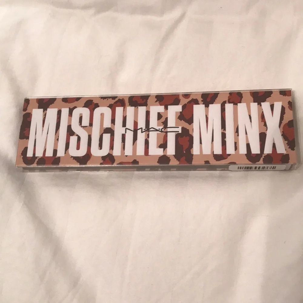 MAC Mischief Minx Limited Edition Palette NWT